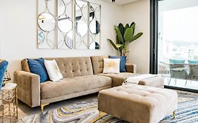Inf25E- Tastefully Furnished Flat, Estepona Center
